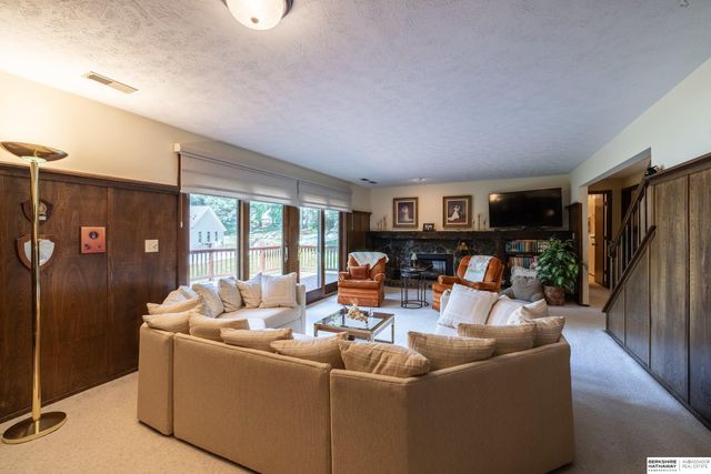 706 Martin Drive, Bellevue, NE 68005