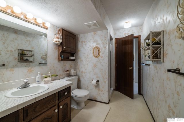 706 Martin Drive, Bellevue, NE 68005