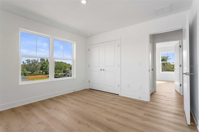 4010 HUNTINGTON STREET NE, St Petersburg, FL 33703