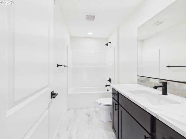 2018 Nw 17TH Pl, Battle Ground, WA 98604