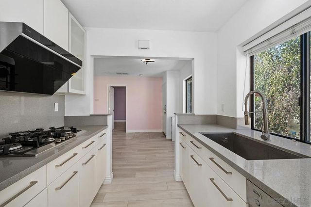 8476 New Salem St 78, San Diego, CA 92126