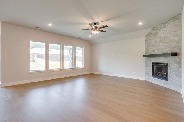 732 Feathergrass Court W, Haslet, TX 76052