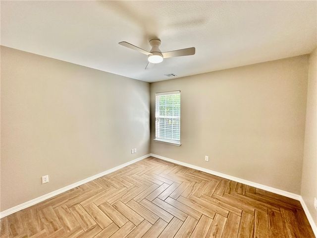6 Roessler Lane, Bella Vista, AR 72715