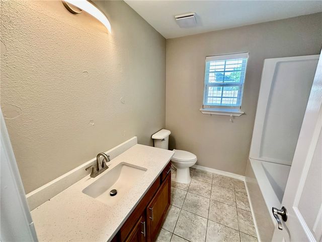 6 Roessler Lane, Bella Vista, AR 72715