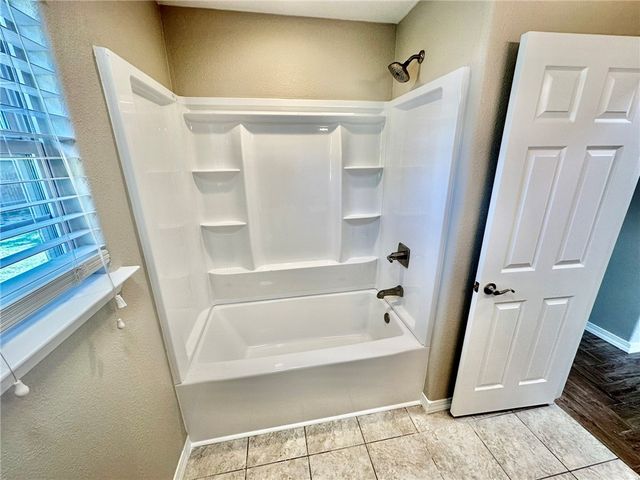 6 Roessler Lane, Bella Vista, AR 72715
