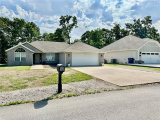 6 Roessler Lane, Bella Vista, AR 72715
