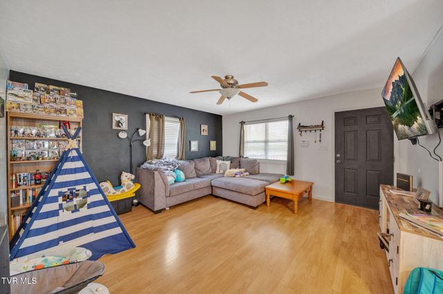 375 South Sky, Kingsport, TN 37660