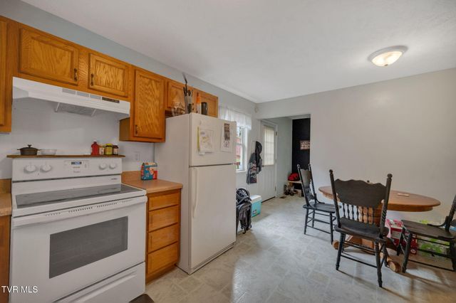 375 South Sky, Kingsport, TN 37660