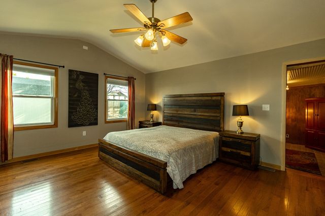 101 Southwood Dr, Dickson, TN 37055