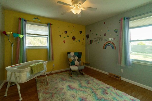 101 Southwood Dr, Dickson, TN 37055