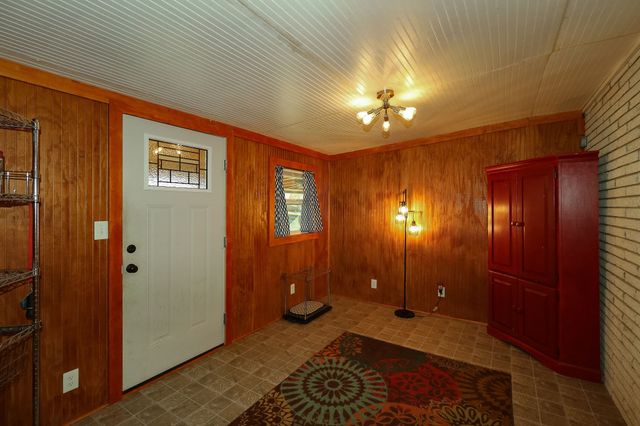 101 Southwood Dr, Dickson, TN 37055