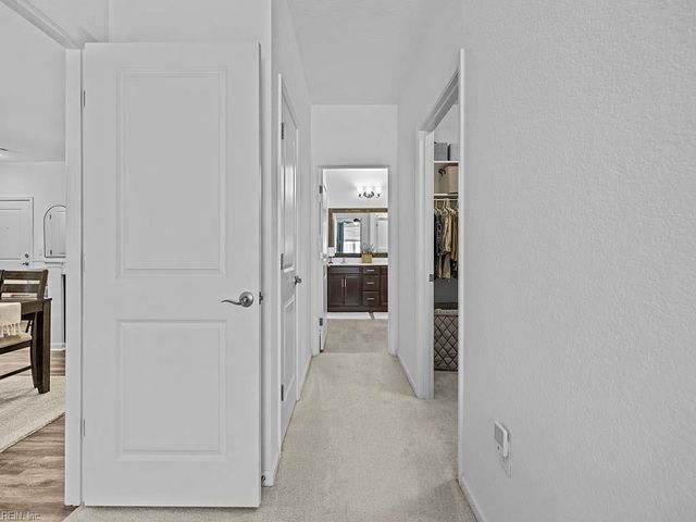 1725 Dromolin Dr Ste 303, Virginia Beach, VA 23456
