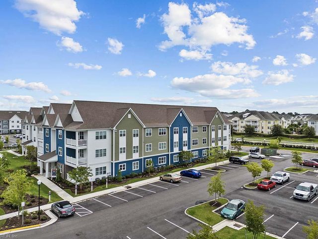 1725 Dromolin Dr Ste 303, Virginia Beach, VA 23456