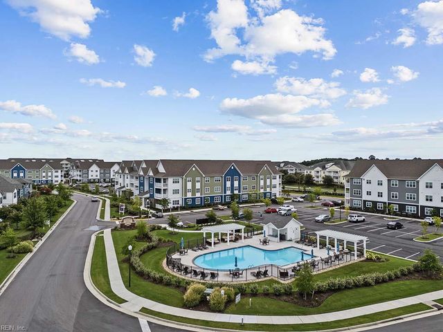 1725 Dromolin Dr Ste 303, Virginia Beach, VA 23456
