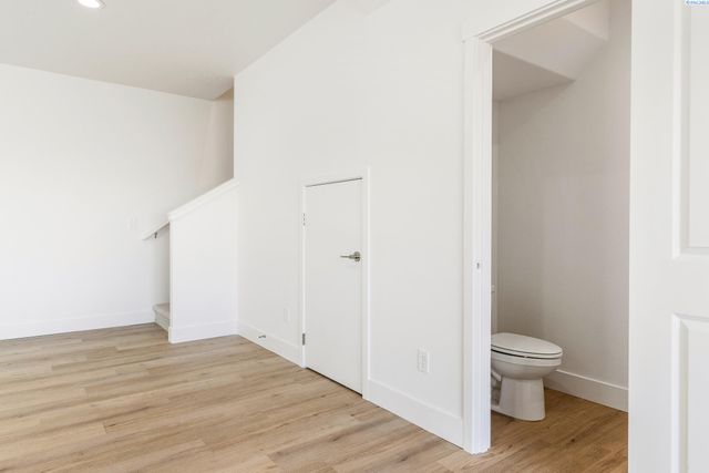 7480 Grapevine Ct, West Richland, WA 99353