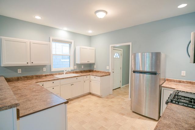 66 E Isabella Avenue, Muskegon City, MI 49442