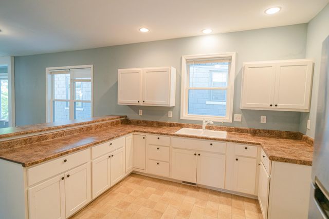 66 E Isabella Avenue, Muskegon City, MI 49442