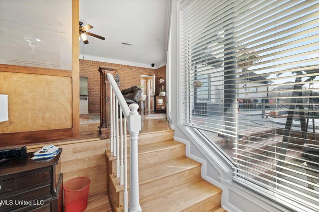 4445 Robertson Gin Road, Hernando, MS 38632