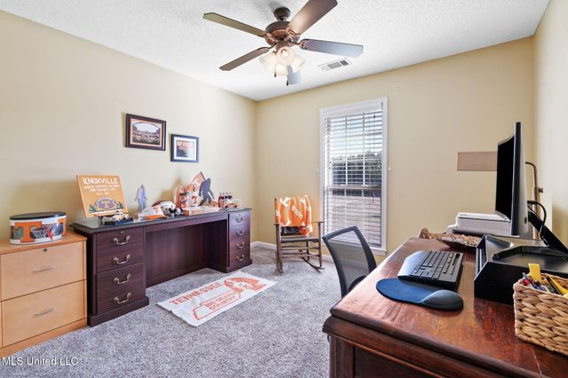 4445 Robertson Gin Road, Hernando, MS 38632