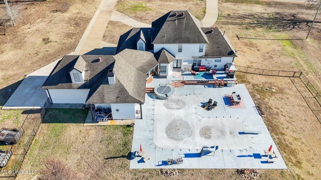 4445 Robertson Gin Road, Hernando, MS 38632