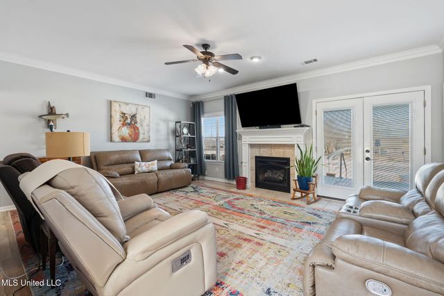 4445 Robertson Gin Road, Hernando, MS 38632