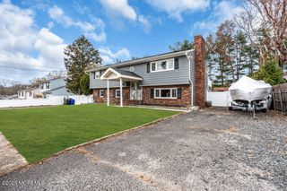 40 Pinewood Drive, Brick, NJ 08724