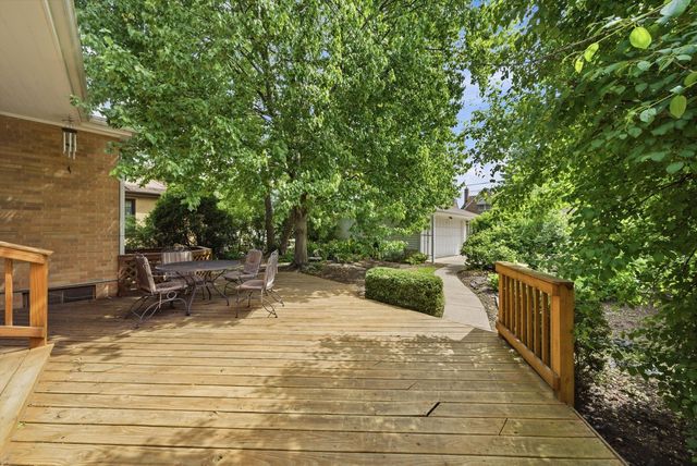 1925 N 78th Avenue, Elmwood Park, IL 60707