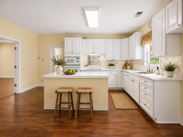 846 LANCELOT CIR, Collierville, TN 38017