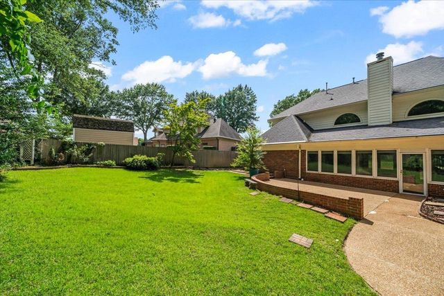 846 LANCELOT CIR, Collierville, TN 38017