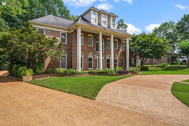 846 LANCELOT CIR, Collierville, TN 38017