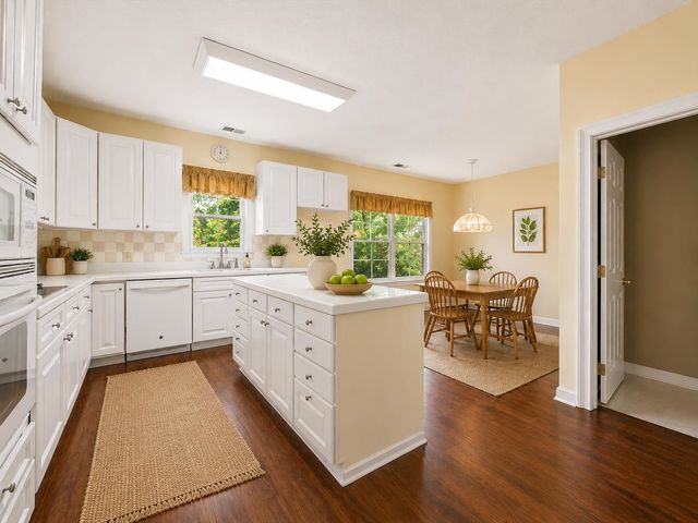 846 LANCELOT CIR, Collierville, TN 38017