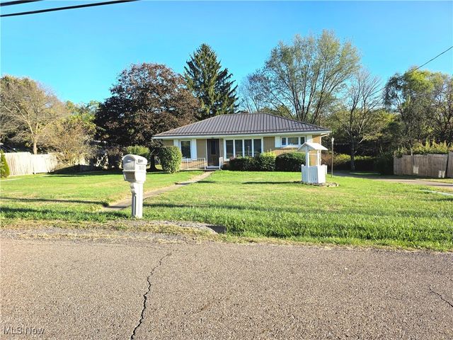1843 Township Road 378, Steubenville, OH 43952