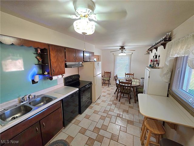 1843 Township Road 378, Steubenville, OH 43952