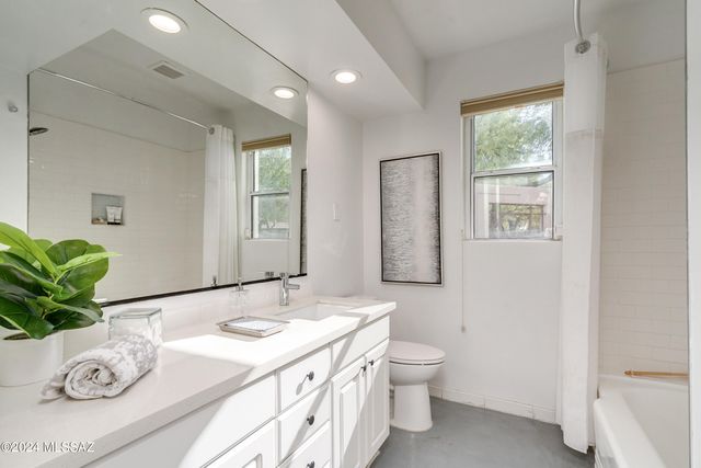 15 E Calle Corta, Tucson, AZ 85716