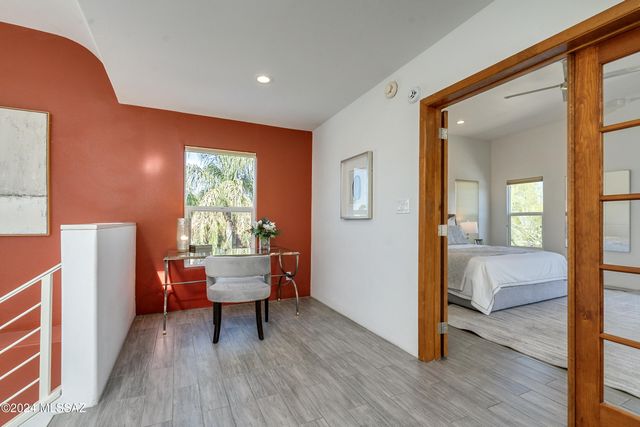 15 E Calle Corta, Tucson, AZ 85716