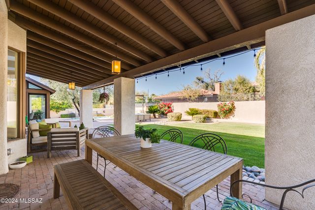 15 E Calle Corta, Tucson, AZ 85716