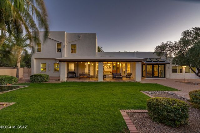 15 E Calle Corta, Tucson, AZ 85716