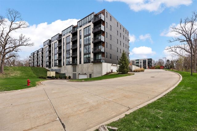 1 University Way 202, Iowa City, IA 52246
