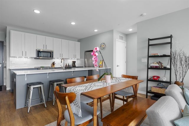 1 University Way 202, Iowa City, IA 52246