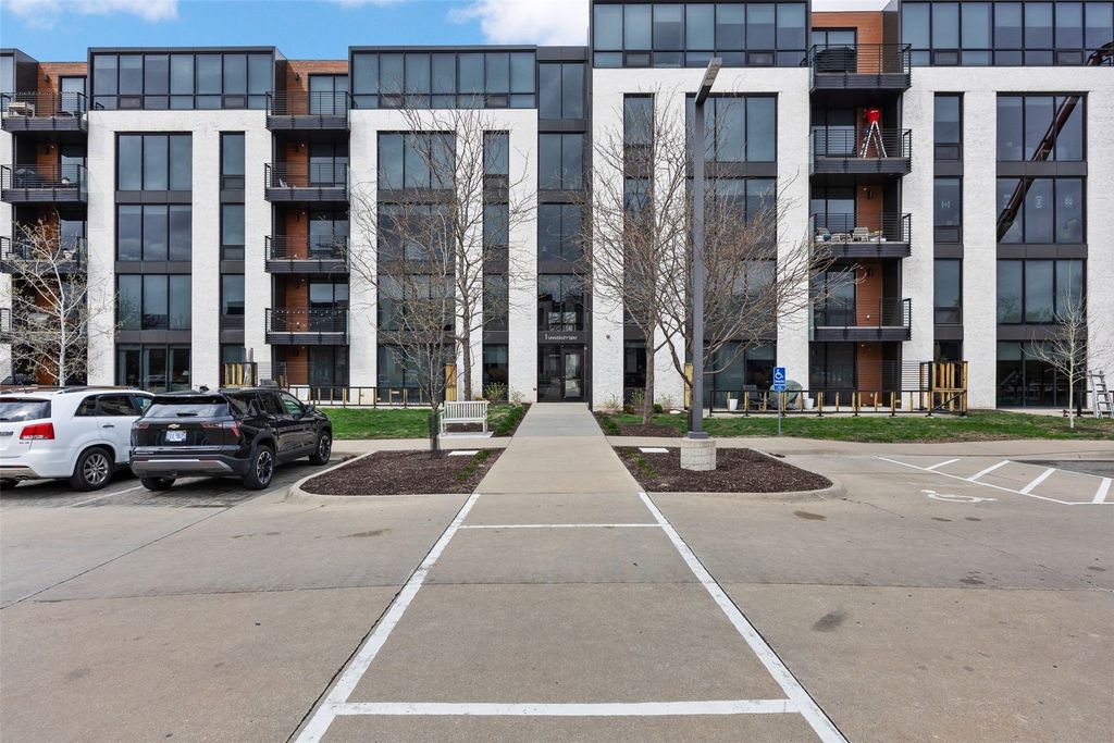 1 University Way 202, Iowa City, IA 52246