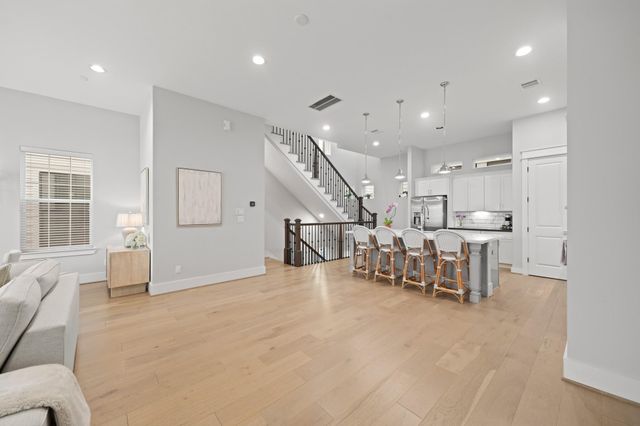 4219 Dickson Street, Houston, TX 77007