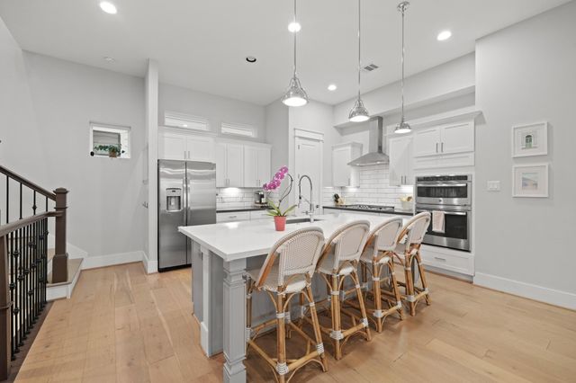 4219 Dickson Street, Houston, TX 77007