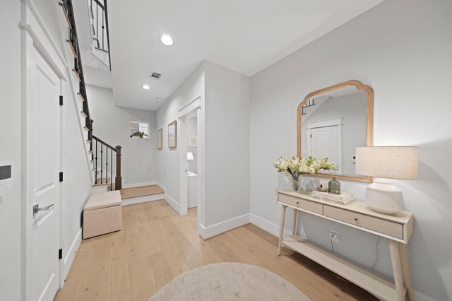 4219 Dickson Street, Houston, TX 77007