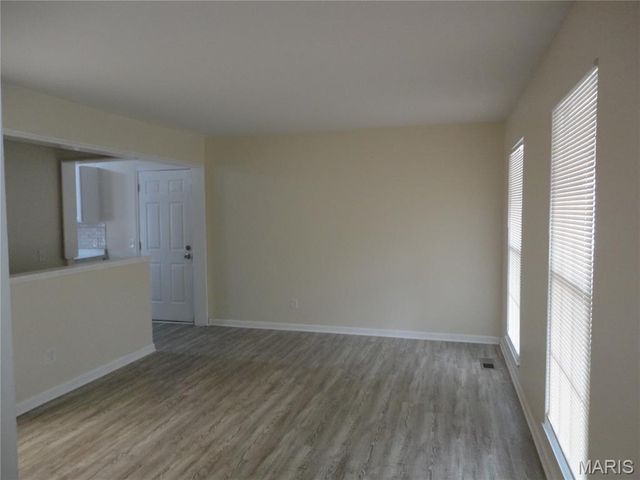 11615 Mehl Avenue, Florissant, MO 63033