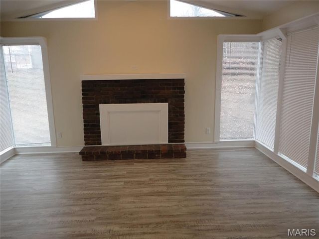 11615 Mehl Avenue, Florissant, MO 63033