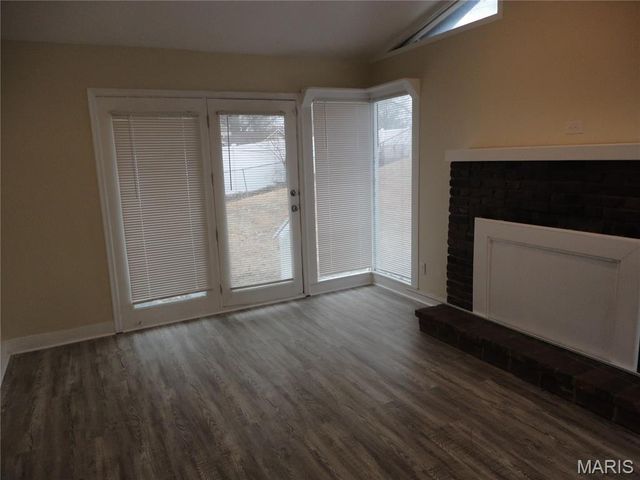 11615 Mehl Avenue, Florissant, MO 63033