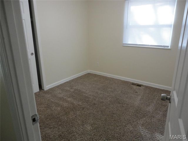 11615 Mehl Avenue, Florissant, MO 63033