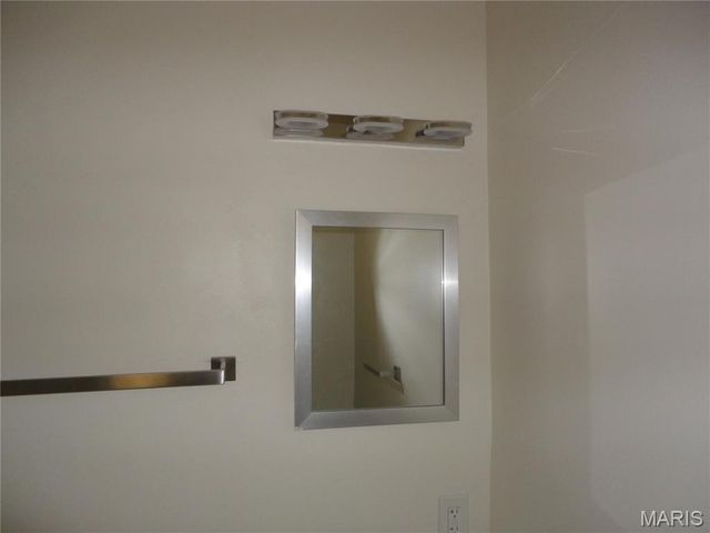 11615 Mehl Avenue, Florissant, MO 63033