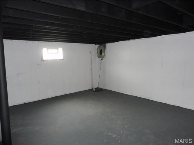 11615 Mehl Avenue, Florissant, MO 63033