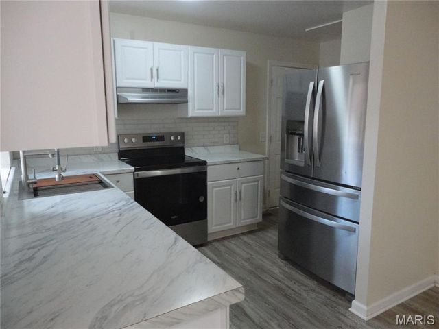 11615 Mehl Avenue, Florissant, MO 63033